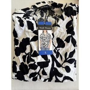 Well Worn Ladies' Split Neck Short Sleeve Blouse Size L. BN